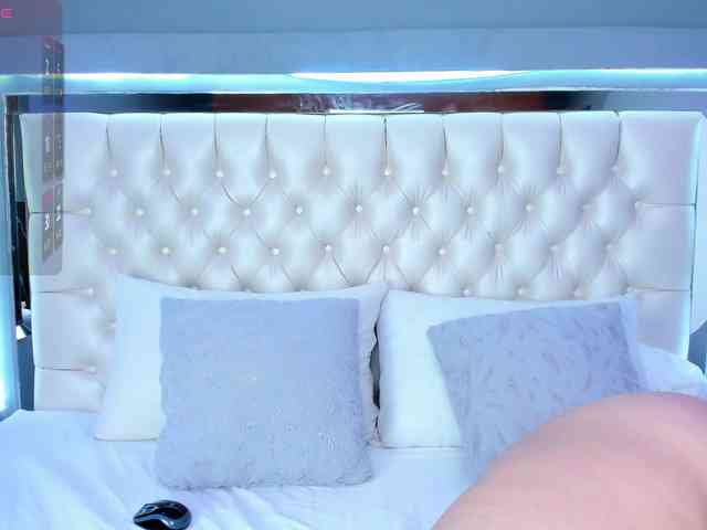 Megan-foxxx webcam