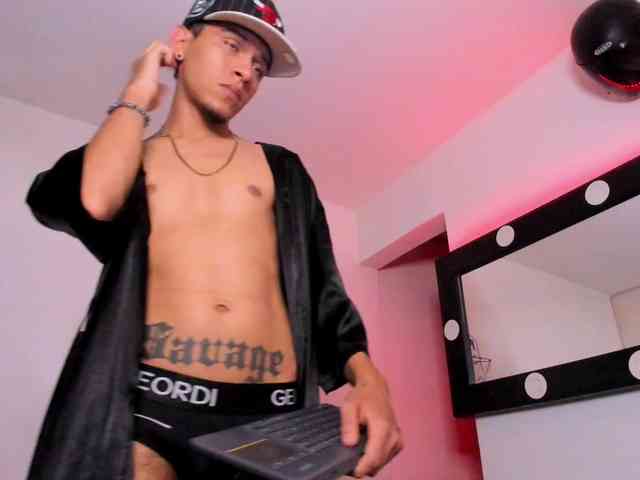 Alejandro900 Alejandro900