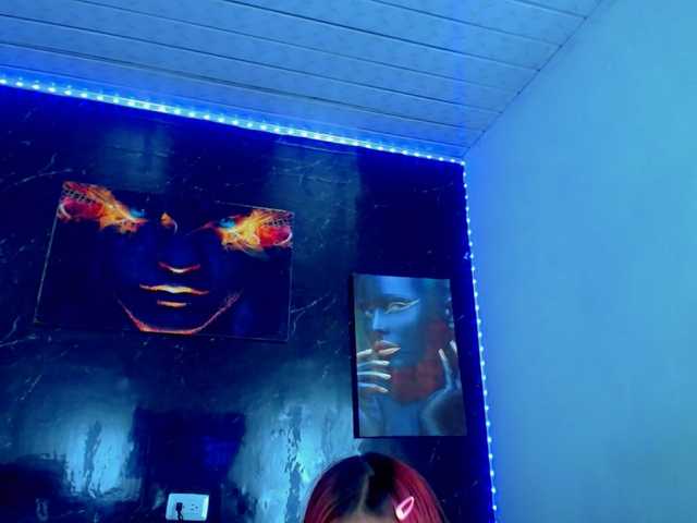KeishasexyBrood live webcam show