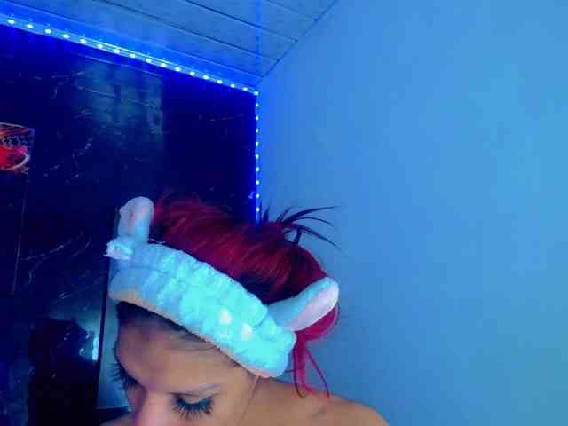KeishasexyBrood Sex Cam Show