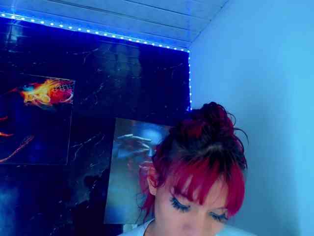 KeishasexyBrood Sex Cam Show