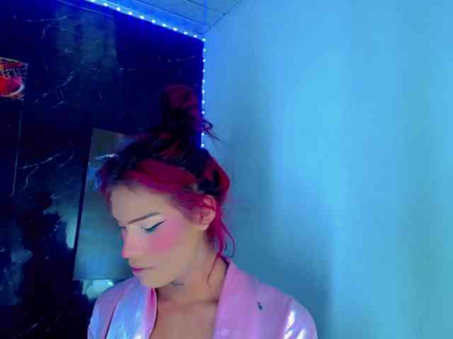 KeishasexyBrood Sex Cam Show
