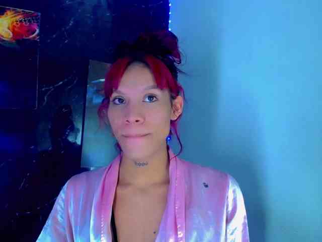 KeishasexyBrood Sex Cam Show