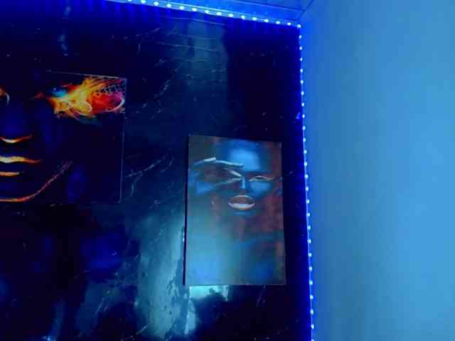 KeishasexyBrood Sex Cam Show