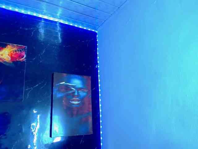 KeishasexyBrood Sex Cam Show