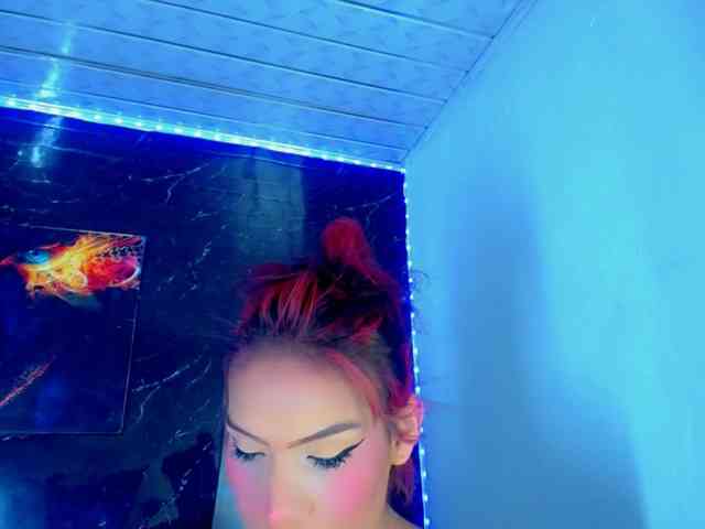KeishasexyBrood Sex Cam Show