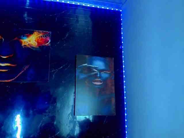 KeishasexyBrood Sex Cam Show