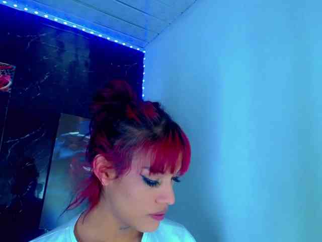 KeishasexyBrood Sex Cam Show