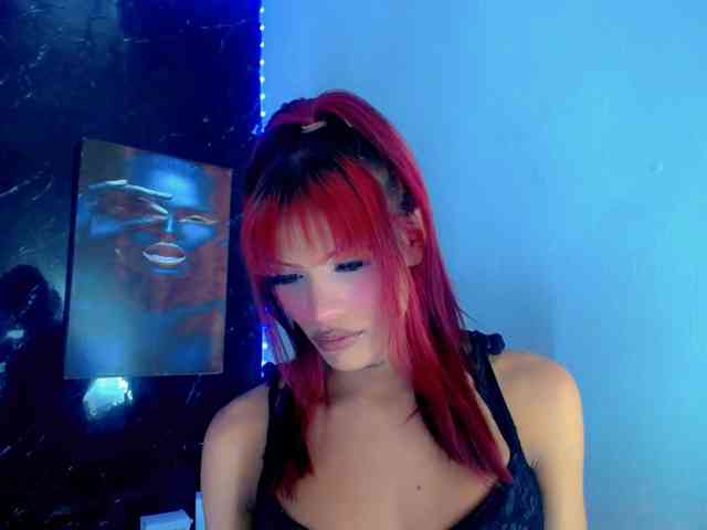 KeishasexyBrood Sex Cam Show