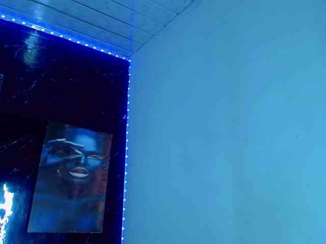 KeishasexyBrood Sex Cam Show