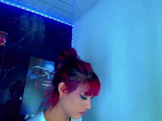 KeishasexyBrood Sex Cam Show