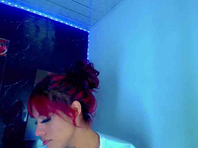 KeishasexyBrood Sex Cam Show