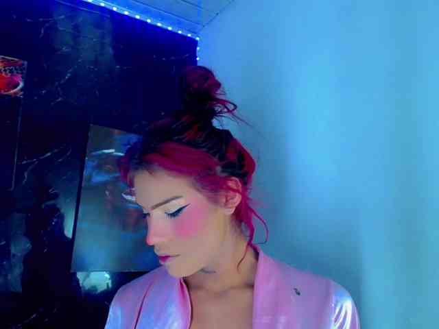 KeishasexyBrood Sex Cam Show