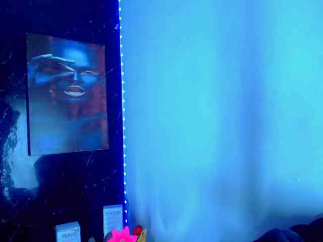 KeishasexyBrood Sex Cam Show