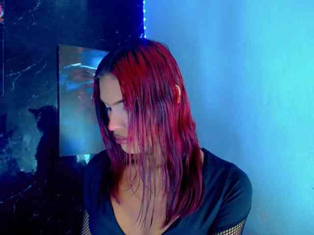 KeishasexyBrood Sex Cam Show