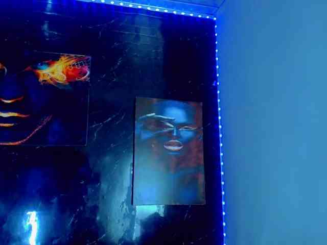 KeishasexyBrood Sex Cam Show