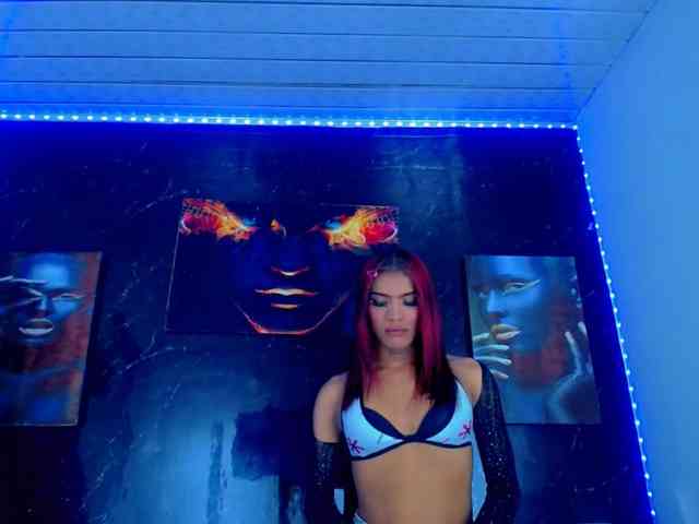 KeishasexyBrood Sex Cam Show