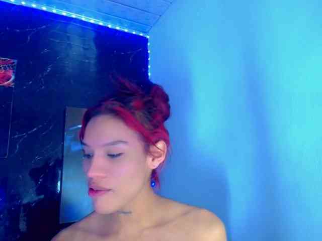 KeishasexyBrood Sex Cam Show