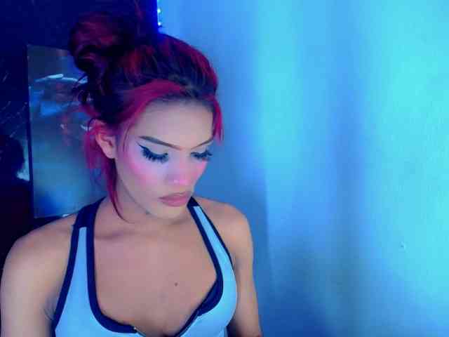KeishasexyBrood Sex Cam Show