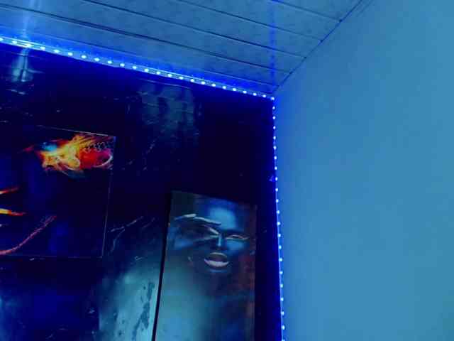 KeishasexyBrood Sex Cam Show