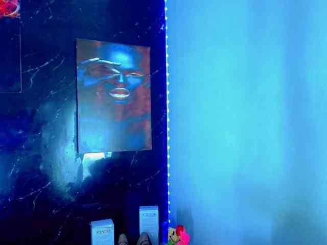 KeishasexyBrood Sex Cam Show