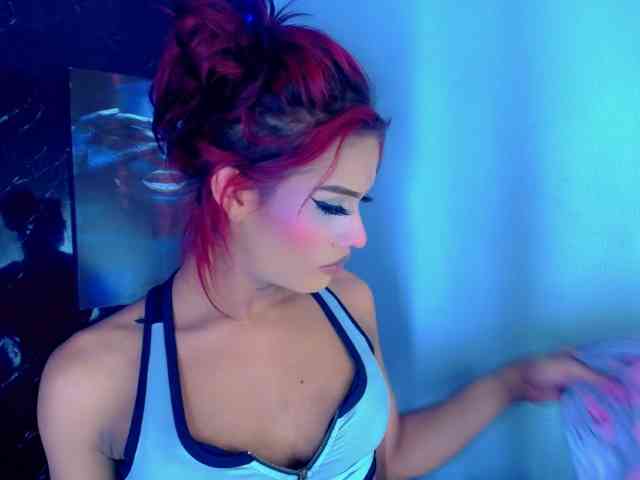 KeishasexyBrood Sex Cam Show