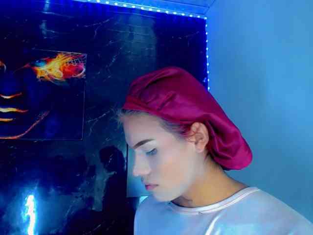 KeishasexyBrood Sex Cam Show