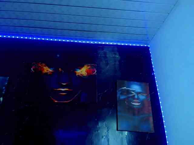 KeishasexyBrood Sex Cam Show