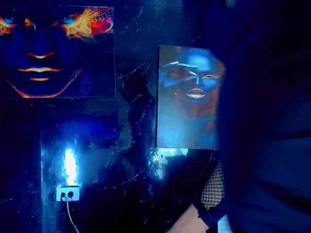 KeishasexyBrood Sex Cam Show