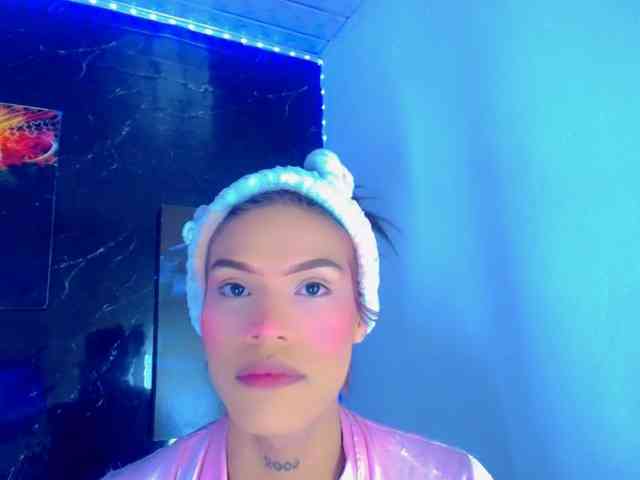KeishasexyBrood Sex Cam Show