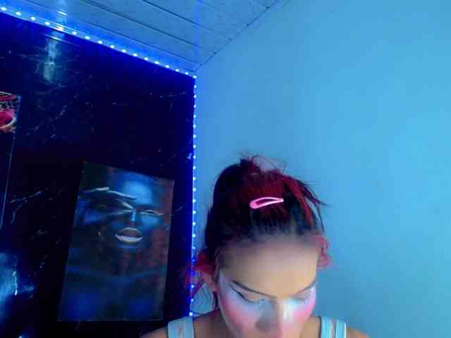 KeishasexyBrood Sex Cam Show