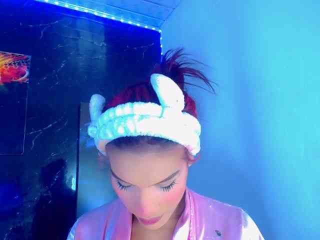 KeishasexyBrood Sex Cam Show