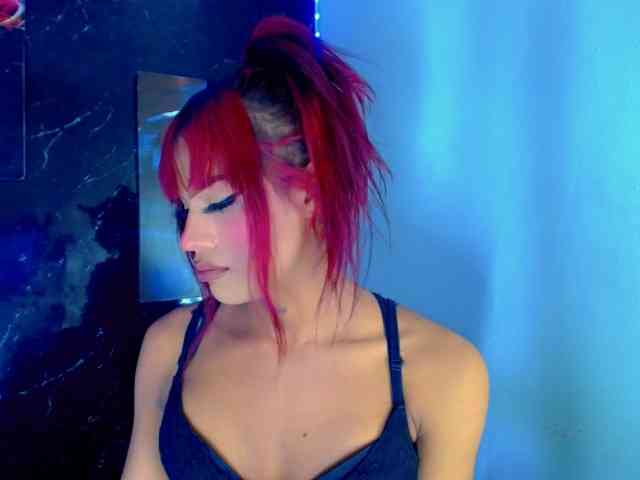 KeishasexyBrood Sex Cam Show