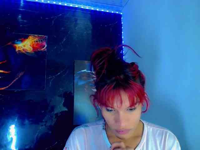 KeishasexyBrood Sex Cam Show