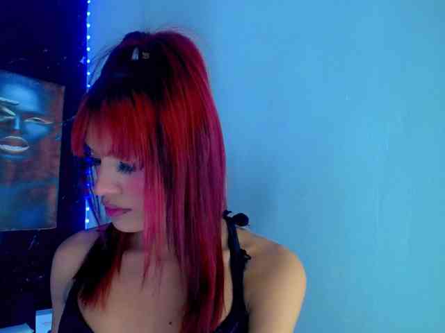 KeishasexyBrood Sex Cam Show