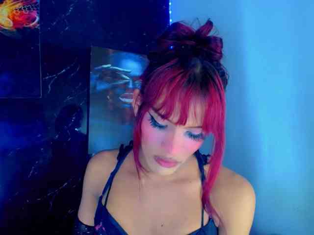 KeishasexyBrood Sex Cam Show