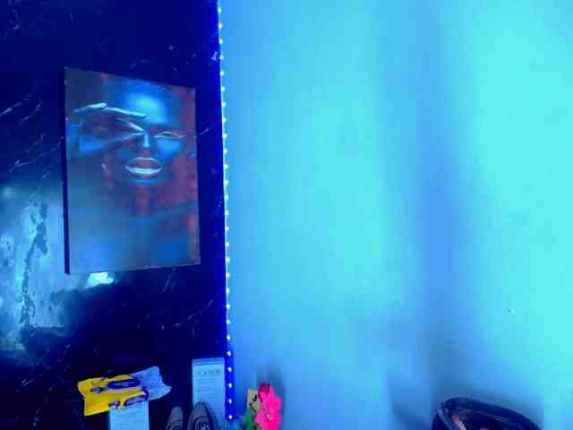 KeishasexyBrood Sex Cam Show