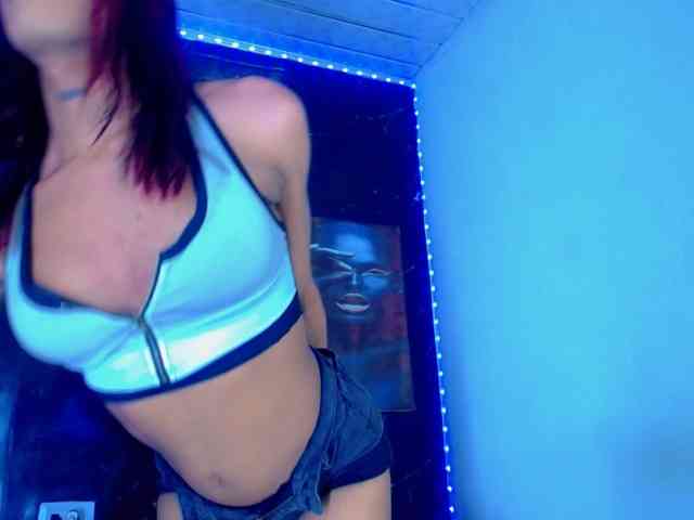 KeishasexyBrood Sex Cam Show