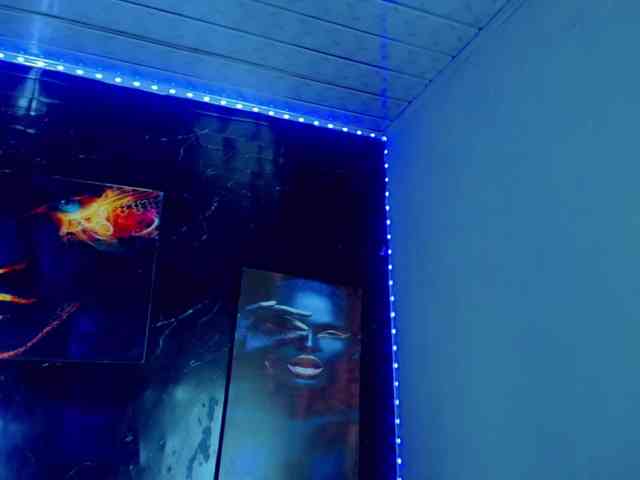KeishasexyBrood Sex Cam Show
