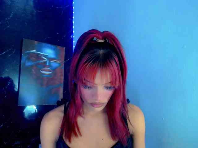 KeishasexyBrood Sex Cam Show
