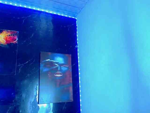 KeishasexyBrood Sex Cam Show