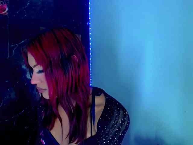 KeishasexyBrood Sex Cam Show