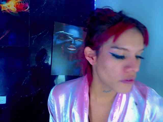 KeishasexyBrood Sex Cam Show