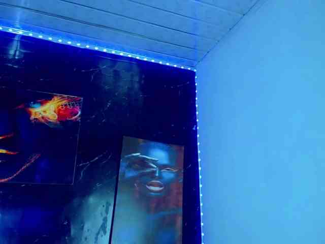 KeishasexyBrood Sex Cam Show