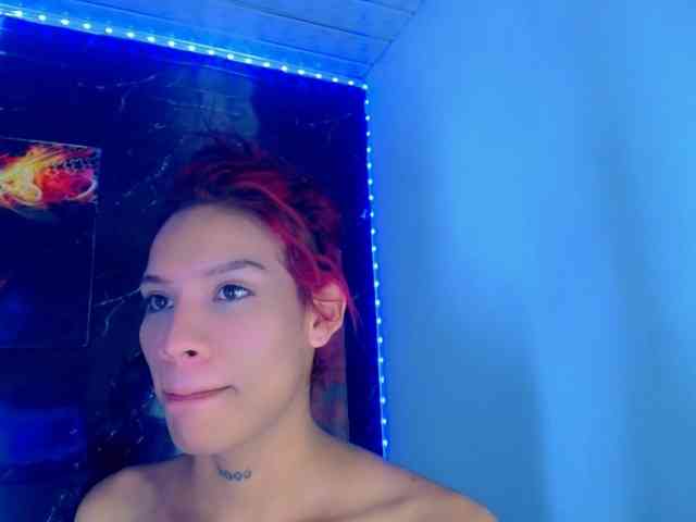 KeishasexyBrood Sex Cam Show