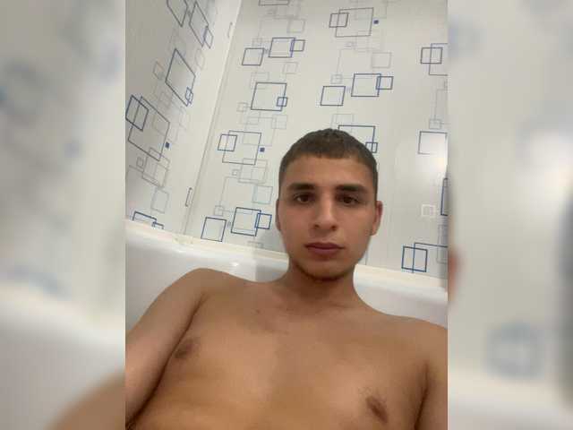 Dima12121a live cam