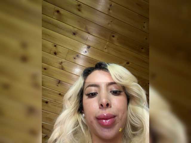 Stephaniedj live cam on BongaCams