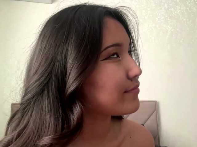 NoreenSemetara live cam on BongaCams