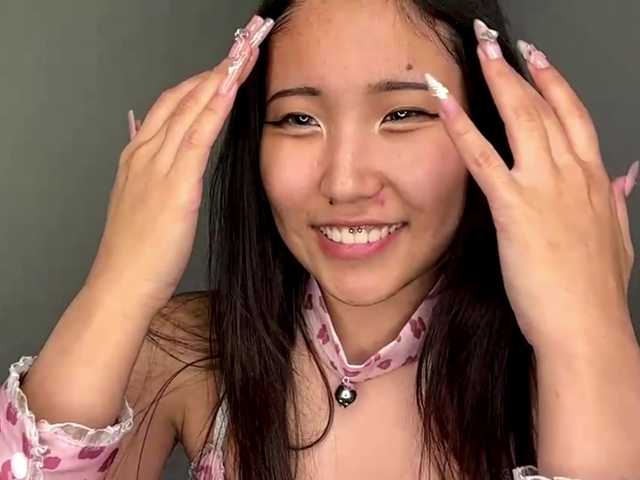NoreenSemetara live cam on BongaCams