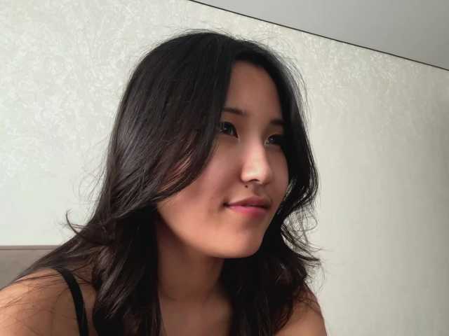 NoreenSemetara live cam on BongaCams